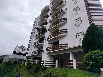 Apartamento mobiliado no centro de Serra Negra/SP