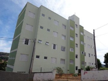 Apartamento Amplo no centro de Serra Negra SP!