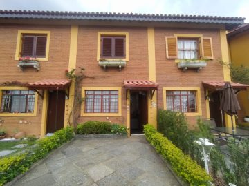 Sobrado em Condomnio Fechado em Serra Negra-SP